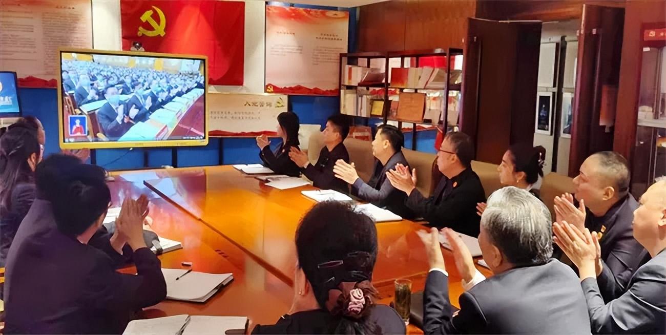 A股近270股涨超11%，时代的繁荣展现市场脉动