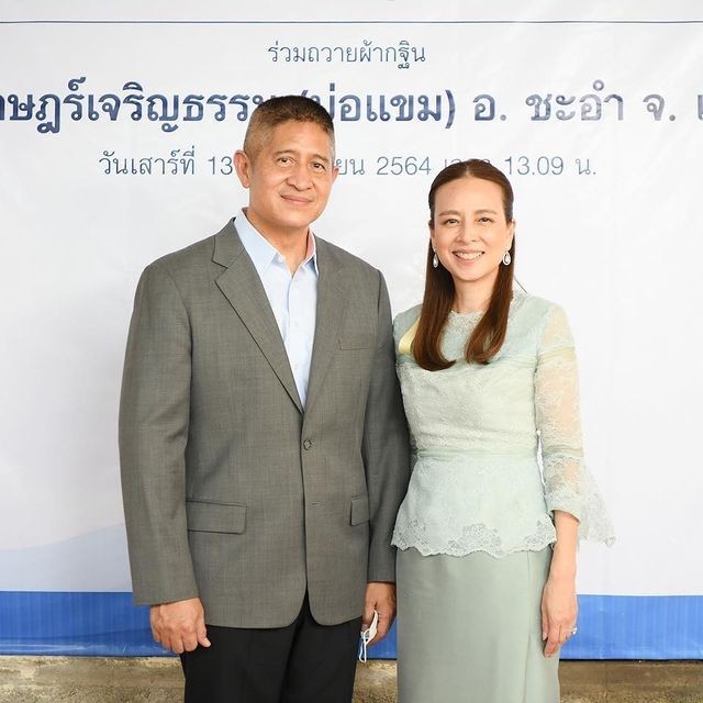 托希尔与伍伦盼会面照揭示科技新品重塑生活体验
