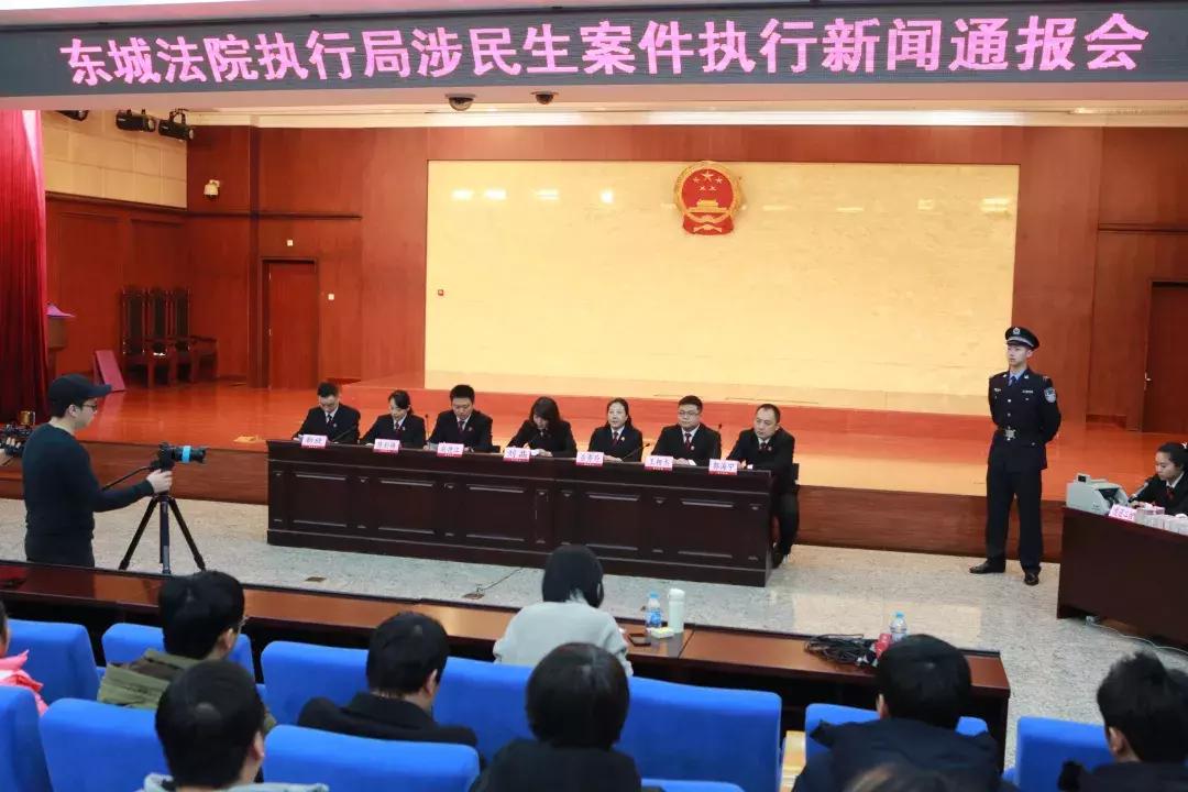 关于拖欠工资补偿最新标准的深度解析与探讨