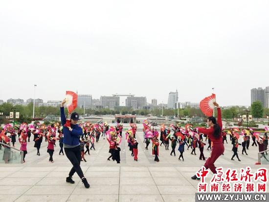 固始新体育馆最新图片大放送，领略现代体育场馆风采